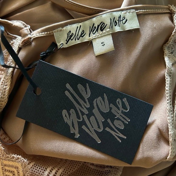 NWT SEALED Satin & Lace Nightgown SMALL - Picture 5 of 8